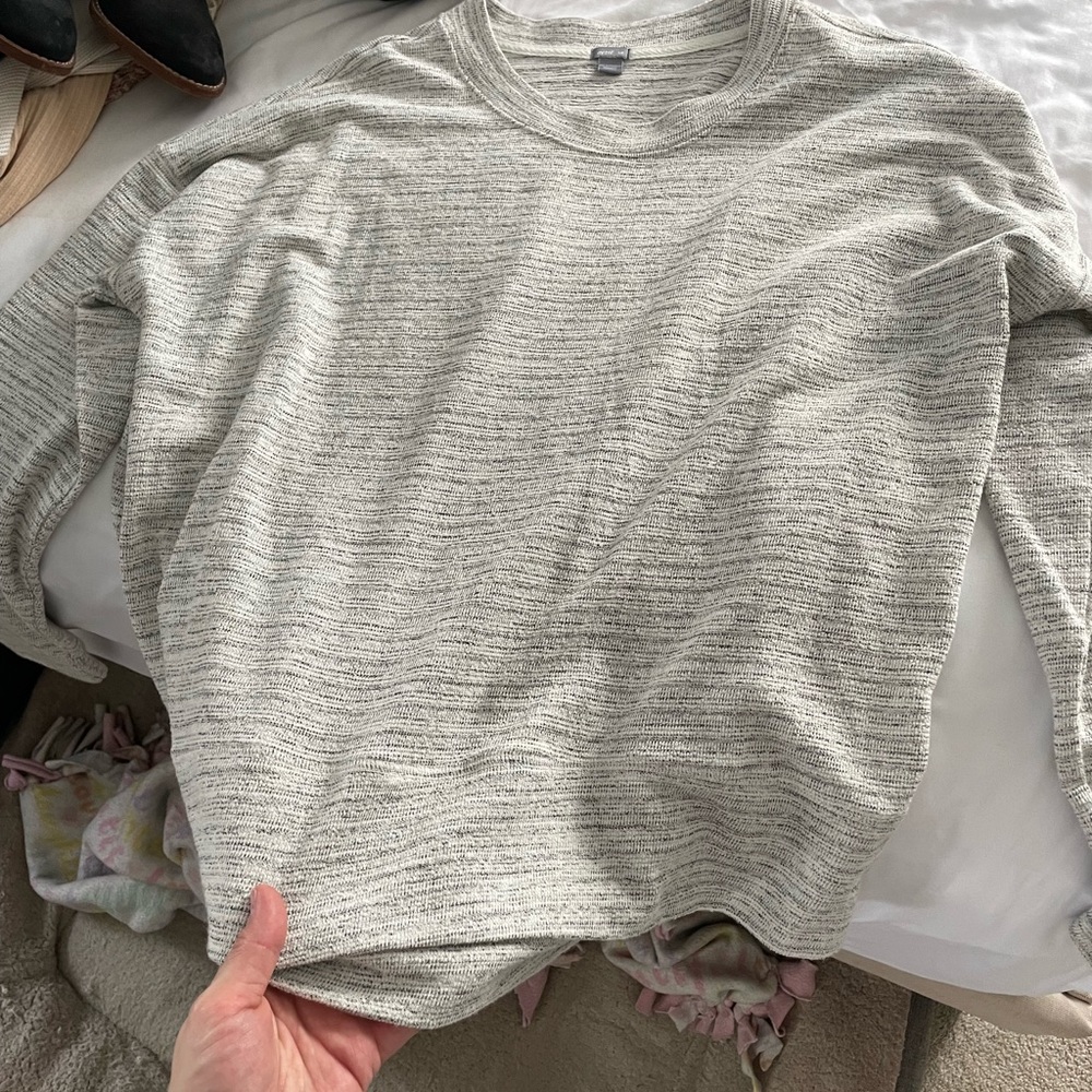 Sweater - Picture 2 of 4